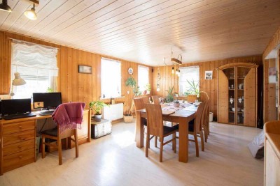 Familienidyll mit Garten und Panoramablick in ruhiger Lage in Nagold