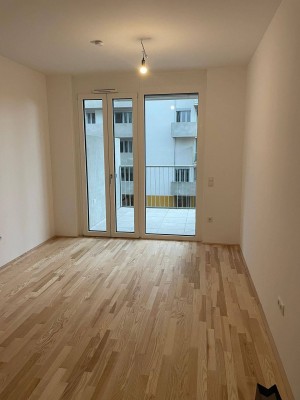 2-Zimmer Neubauwohnung mit Balkon mit Parkblick