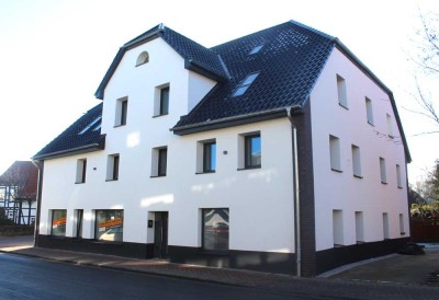 Moderne Lebensqualität in Naturnähe: 3-Zimmer-Wohnung mit Stellplatz und Terrasse in Bennigsen