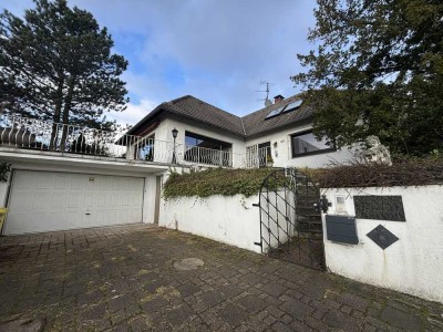 Freistehendes Einfamilienhaus in idyllischer Lage in Düsseldorf-Unterbach