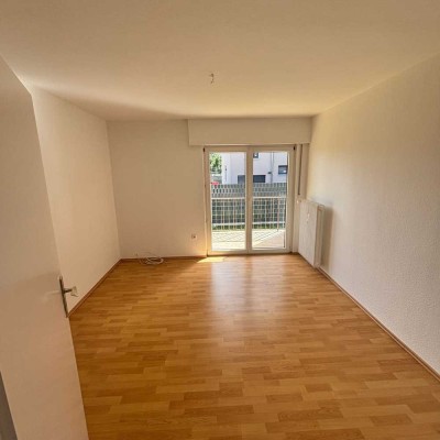 Schöne 3-Zimmerwohnung Hochparterre mit Balkon in Altlussheim
