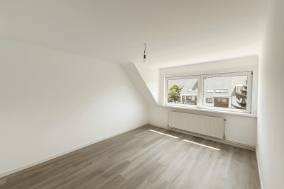 PROVISIONSFREIER ERSTBEZUG nach Sanierung - 2-Zimmer Dachgeschoss mit Weitblick nahe Klinik Floridsdorf, ruhige Seitengasse, beste Anbindung