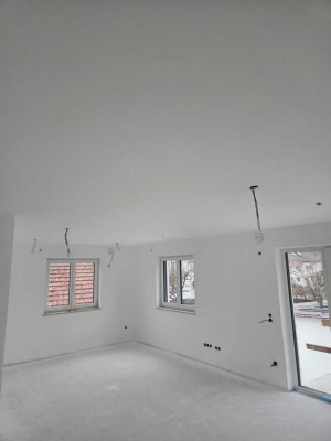 Neubau-Erstbezug: Moderne 3-Zimmerwohnungen (EG+1 OG) mit Balkon/ Terasse in Schwindegg