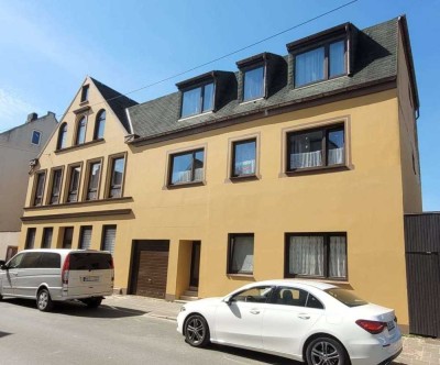 Gepflegtes Mehrfamilienhaus in aufstrebender Lage von Bremerhaven