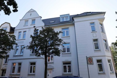 Zweitbezug: Energetisch kernsanierte Altbauwohnung inkl. Einbauküche