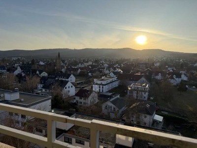 Pool und exklusiver 180°-Panoramablick auf den Herkules – 3-Zimmer-Wohnung in Kassel