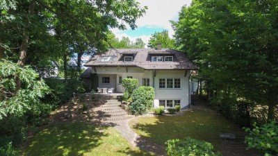 Architektenvilla mit Blick ins Grün & Einliegerwohnung in Seulbitz, Nähe Lohengrin Therme!