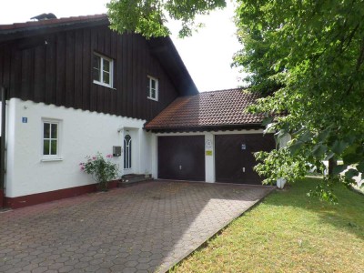 Einfamilienhaus im Landhausstil in sehr ruhiger, uneinsehbarer Lage