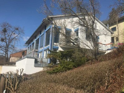 Sonnige 2 Zi Wohnung mit Balkon u. EBK in Tübingen-Lustnau