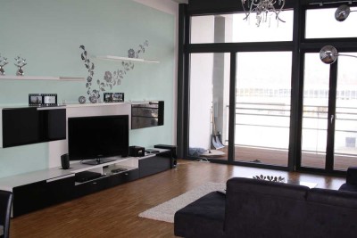 gepflegte 2-Raum-Loft-Wohnung mit Einbauküche in Ulm