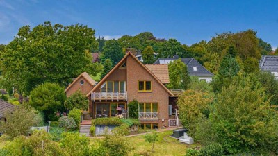 Besonderes Einfamilienhaus mit neuester Technik und Panoramablick ins Grüne in Süderbrarup