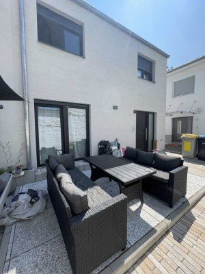 Kernsanierte 3,5-Zimmer-Maisonette mit Terrasse – bezugsfrei 01.11.2025