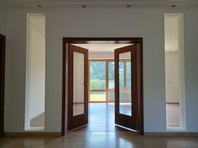 Exklusive 4-Zimmer Erdgeschosswohnung mit großem Garten