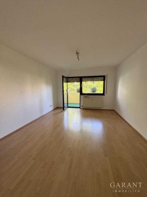 Hübsche 2 Zimmer-Wohnung mit Balkon und zwei Tiefgaragenplätzen