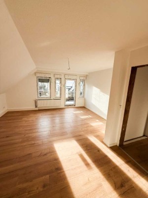 Erstbezug nach Sanierung: helle und wunderschön modernisierte Wohnung