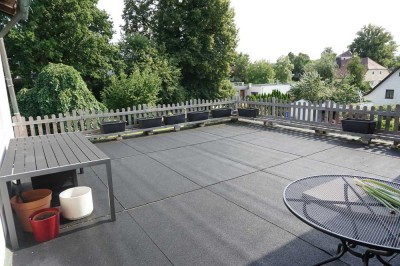 Wohnen auf einer Ebene mit großer Terrasse