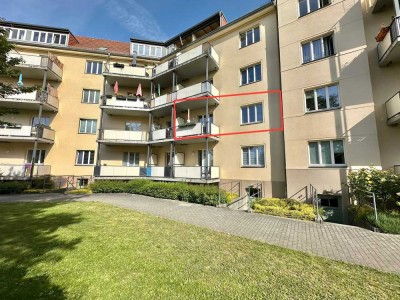 Beschauliche 2-Zimmer-Wohnung mit Balkon und Aufzug in den Seidnitzer Gärten