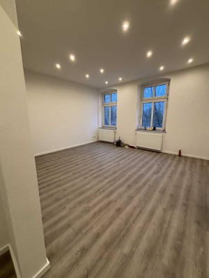 Erstbezug nach Sanierung: Exklusive 3-Zimmer-Wohnung mit gehobener Innenausstattung in Düsseldorf