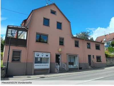 Zentrales Haus mit großem Garten
