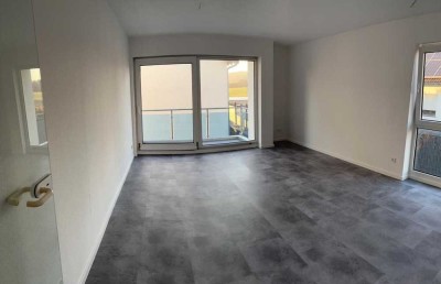 Moderne 1-Zimmer-Wohnung (inkl. EBK und Balkon) in Taunusstein