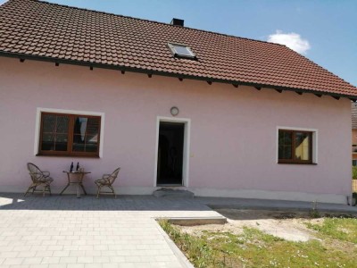 1100 € - 140 m² - 6.0 Zi.