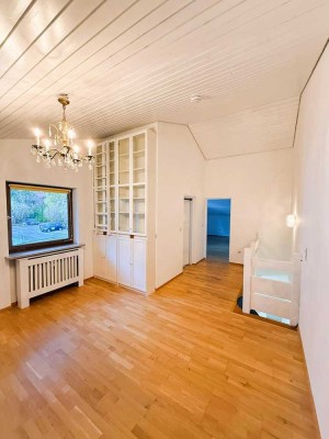 Lichtdurchflutete Maisonette Wohnung mit Galerie, Sauna & Süd‑Balkon am Schliersee