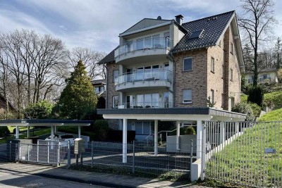OPTIMAL FÜR BERUFSPENDLER! 
Großraumappartement / EBK / Terrasse / Carport