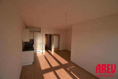 WOHNEN IN DER SALZBURGERSTRASSE MIT BALKON - 1 ZIMMER - TOP 36