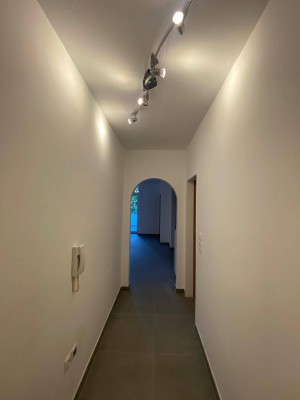 Kleine, schöne, frisch renovierte Wohnung im Stadtteil Höttinger Au.
