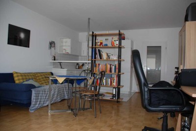 BN-Endenich: Schönes 1-Zimmer-Apartment mit Einbauküche und Balkon