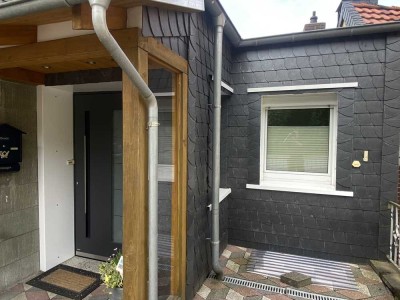 EFH mit 4 Zi. , Carport und gr. Dachterrasse
