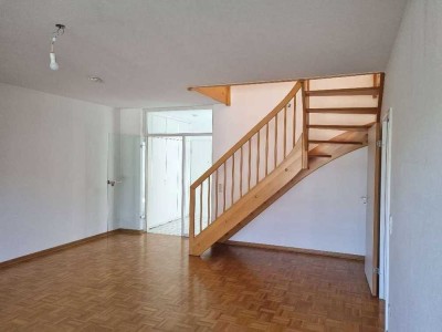 Außergewöhnliche 3 Raum Wohnung mit Galerie und kleiner Dachterrasse