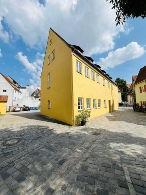 Zentrale und sehr ruhige 3-Zimmer-Wohnung in der Nördlinger Innenstadt