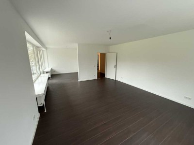 Sehr schöne zentral gelegene 2-Zimmer-Whg. mit Balkon