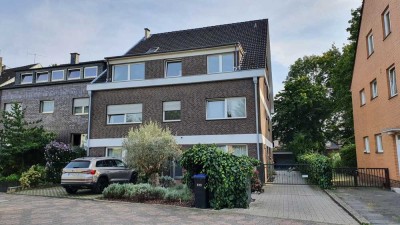 Luxuriöse 4-Zimmer Maisonette-Wohnung in Köln Alt-Weiden, voll renoviert