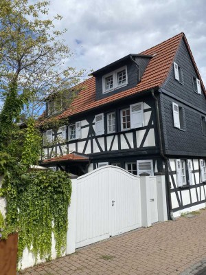 Familien freundliches, Denkmal geschütztes Einfamilienhaus mit Charme
