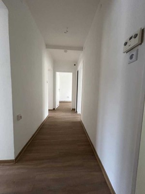 Schöne 2,5-Zimmer Wohnung ab sofort frei!