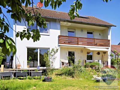 Einfamilienhaus mit großem Garten