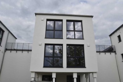 Modernes Wohnen über 2 Etagen - Neubau Erstbezug.