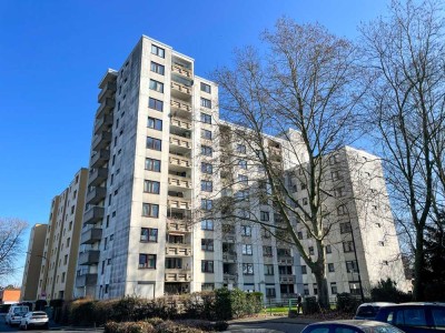 Großzügige 4-Zimmer-Whg. mit TG-Stellplatz, Loggia und Ausblick – Viel Potenzial zur Wertsteigerung