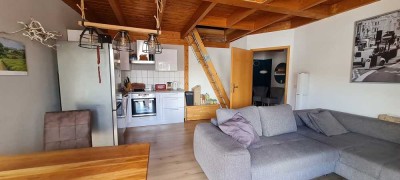 Gemütliche 2-Raum-Dachgeschosswohnung im Zentrum mit großem Balkon