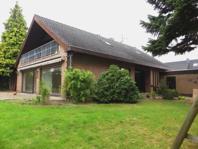 „Raum und Ruhe“ - 1-Familienhaus mit 7 Zimmern, Garten, Balkon und Terrasse in Mellendorf