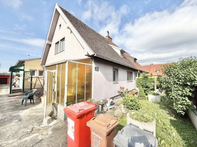 BESTPREIS - viel Platz zum selber Gestalten - ZWEI HÄUSER mit insgesamt 5 Zimmer - ca. 212m² NFL - Garage - ca. 558m² Grund