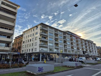 Schöne, helle 4-Zi.-Wohnung nahe dem Stadtgarten im Herzen von Karlsruhe