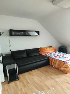 Stilvolle Dachgeschosswohnung mit 45 m² – Ideal für Singles oder Paare