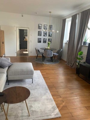 Schöne 2-Zimmer Erdgechoss-Wohnung in sehr ruhiger Lage: 300m von Nürnberger Str. S/U-Bahn Station