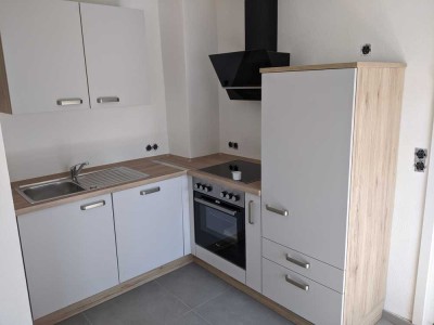 Erstbezug nach Kernsanierung Anbau-1-Zimmer-Apartment mit Balkon und EBK in Mülheim-Kärlich