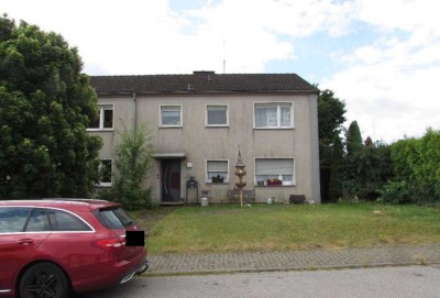 Schönes Zweifamilien-Reihenendhaus mit Balkon und Terrasse in guter Wohnlage in 50181 Bedburg-Bleric