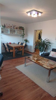 Gepflegte 3-Zimmer-Wohnung mit Balkon und Einbauküche in ruhiger Lage in Bremen Horn-Lehe
