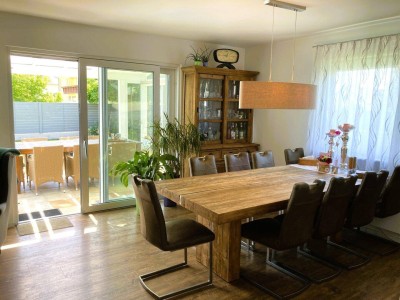 MODERNES TRAUMHAUS mit POOL & WELLNESSBEREICH / ZENTRUMSNAHE RUHIGE SIEDLUNGSLAGE / SACKGASSE